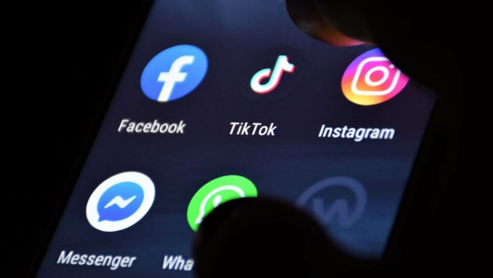 Προς απαγόρευση των social media για παιδιά κάτω των 14 ετών στην Αυστρία